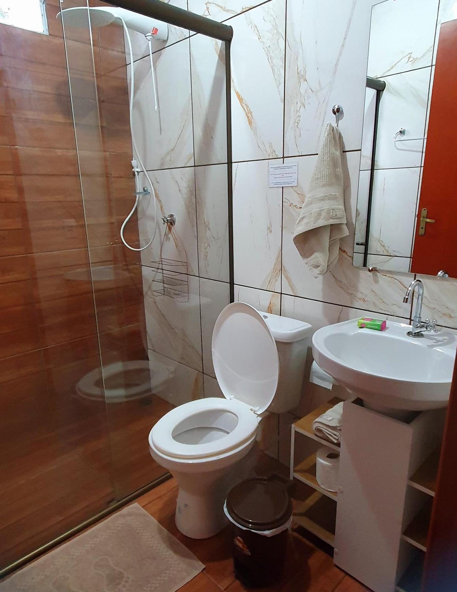 Proximo A Av Das Cataratas - Ar Condicionado - Estacionamento Privado Foz do Iguaçu Esterno foto